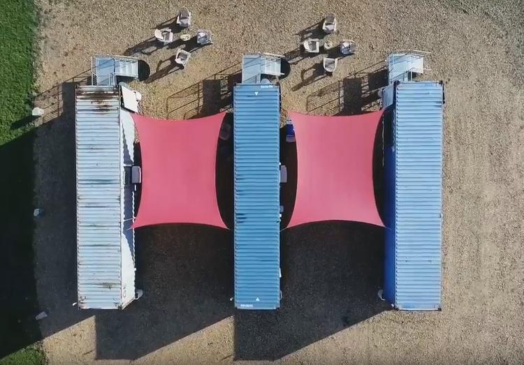 Flophouze Shipping Container Hotel - Houze 5 Round Top 외부 사진